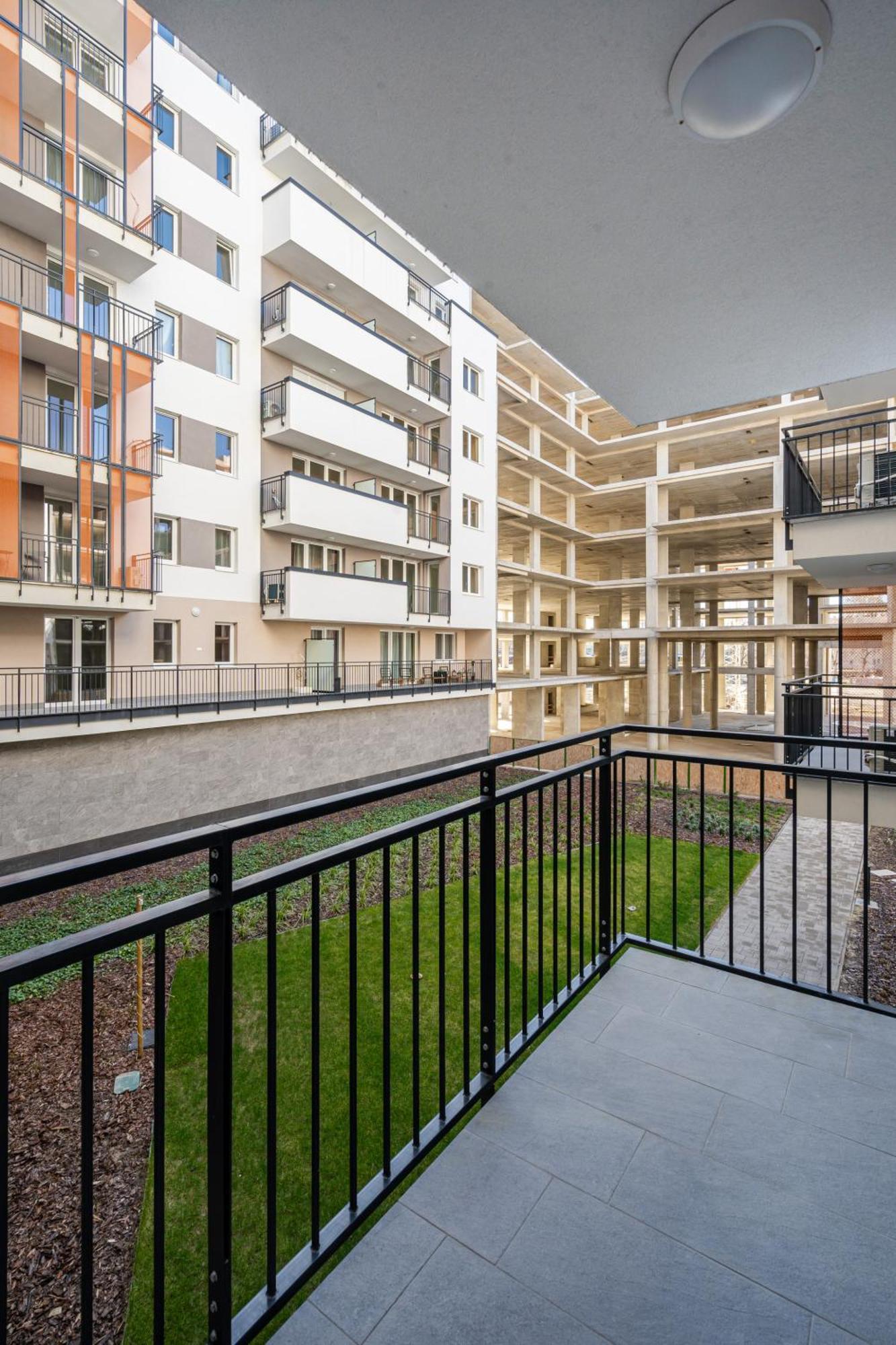 Heroes Square Apartment Будапеща Екстериор снимка